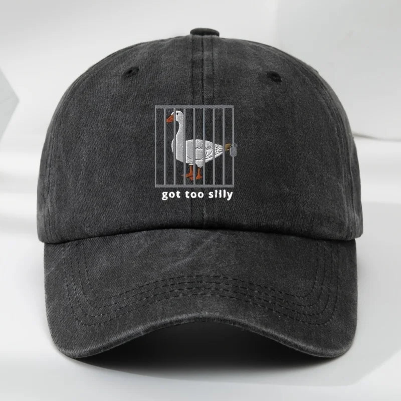 Unisex Soft-Top Baseball Cap with a Fun Goose Cage Print, Adjustable Size, Perfect for Outdoor Sports And Casual Wear, Breathabl